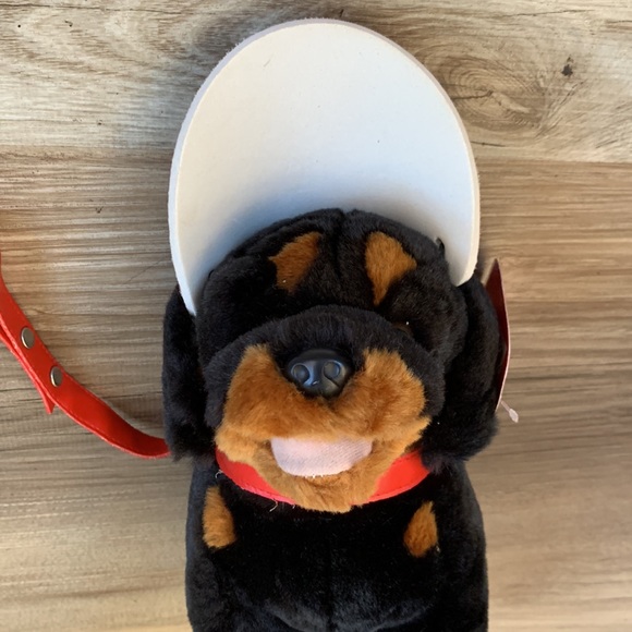 Fiesta Dog Stuffed Rottweiler 2002 original Tags Sitting Puppy Visor Red Leash - Picture 7 of 9